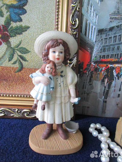 Статуэтка номерная Emily Jan Hagara 1982 г