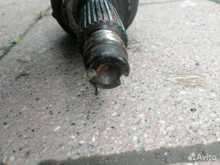 Правый привод Mazda 3 двигатель LF