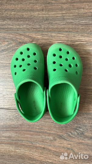 Crocs c9