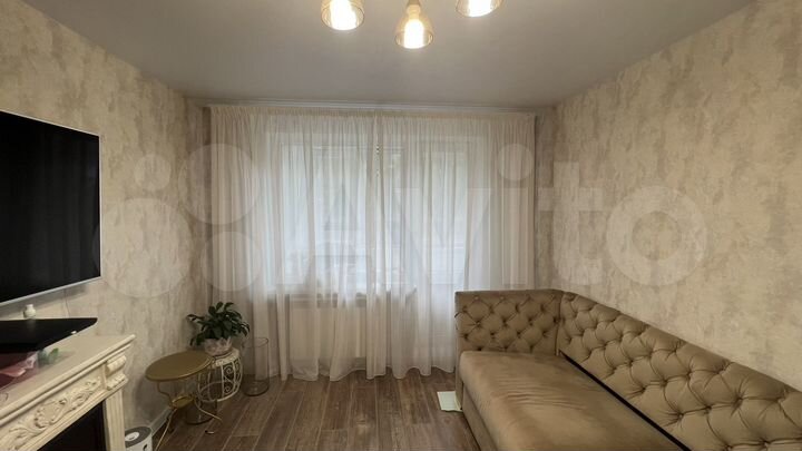 2-к. квартира, 42 м², 1/5 эт.