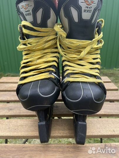 Коньки CCM Vector 3.0 45 (11,5 US)