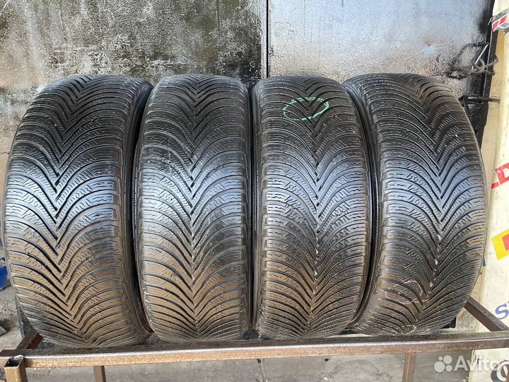 Michelin Alpin 5 215/65 R16