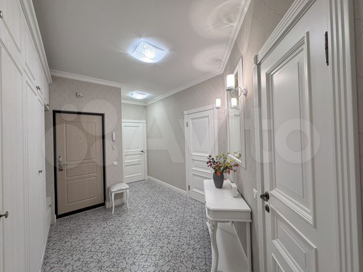 2-к. квартира, 77,5 м², 5/9 эт.