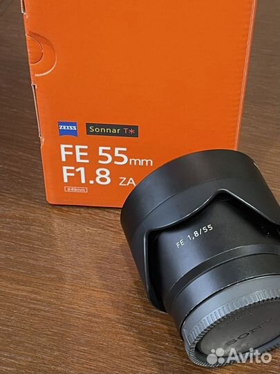 Объектив Sony Carl Zeiss Sonnar T* 55mm f/ 1.8 ZA