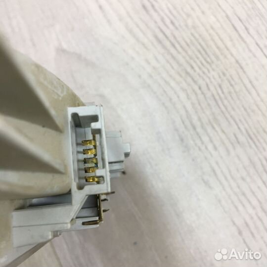 Плафон Подсветка фонарь салона Nissan almera G15