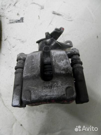 Суппорт задний правый Рено Меган 3 Флюенс Сценик 3