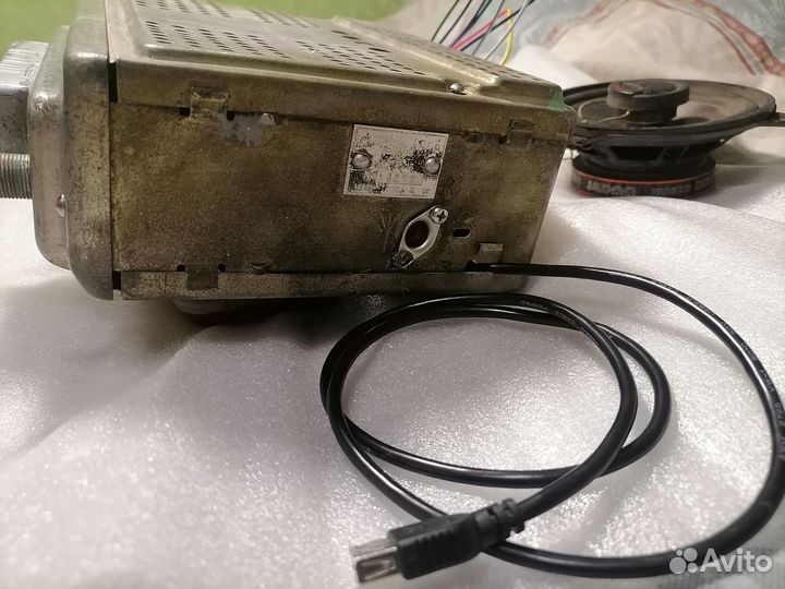Радиоприёмник на Москвич 407, 403, Газ-21 и др