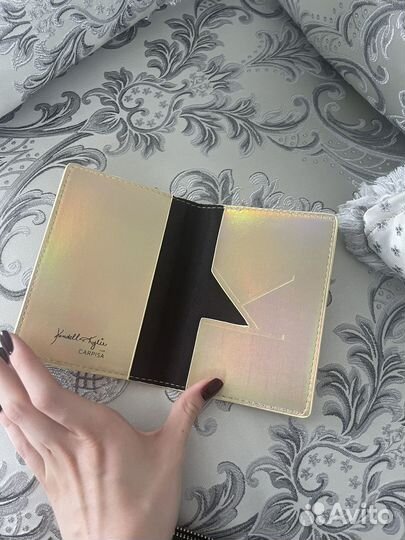 Обложка на паспорт kylie + kendall новая