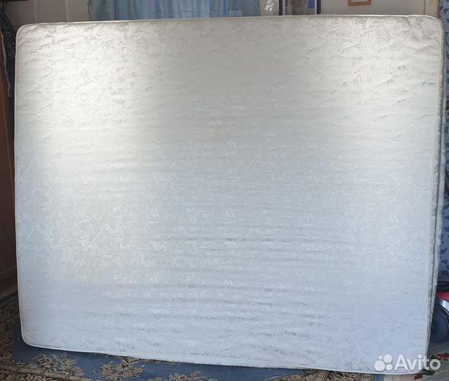 Матрас 160х200 бу