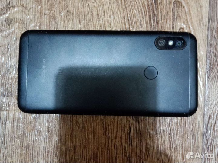 Xiaomi Mi A2 Lite Android One, 3/32 ГБ