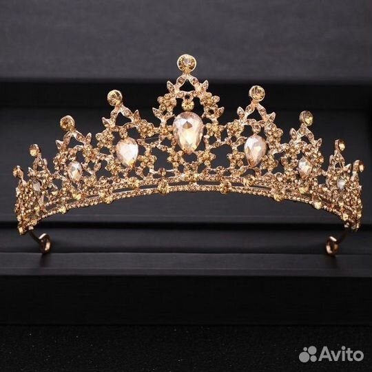 Диадемы,короны,украшения