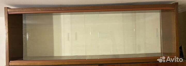 Полка для книг