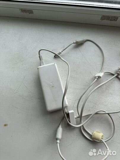 Оригинальное зарядное устройство phantom 4 pro