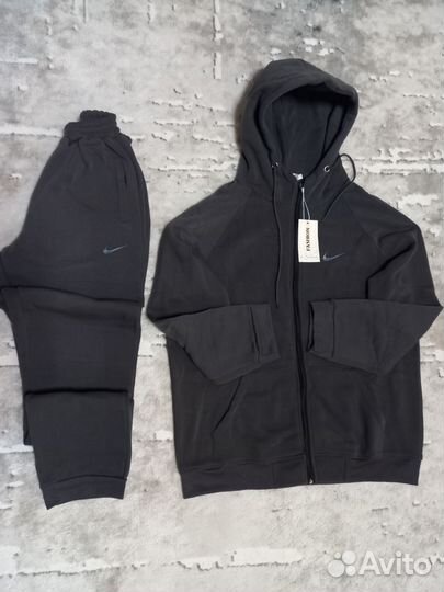 Спортивный костюм на флисе мужской