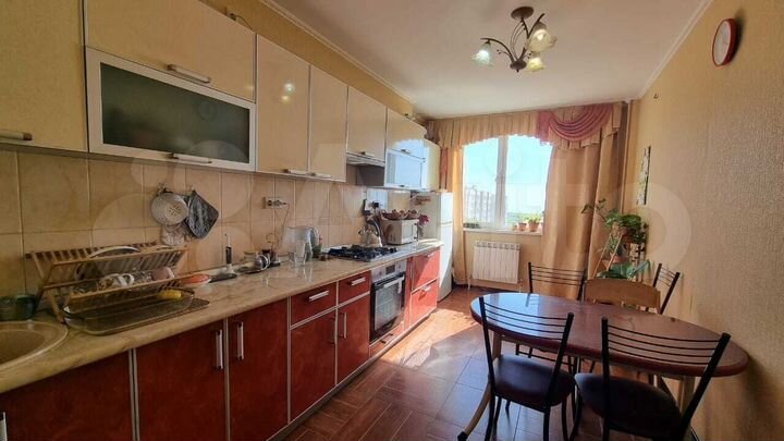 2-к. квартира, 74 м², 10/12 эт.