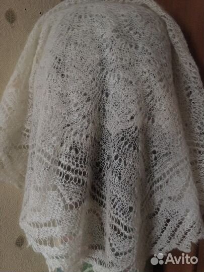 Платки.пуховые, цветные и др. Ручная работа