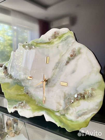 Настенные часы жеода нефритовая