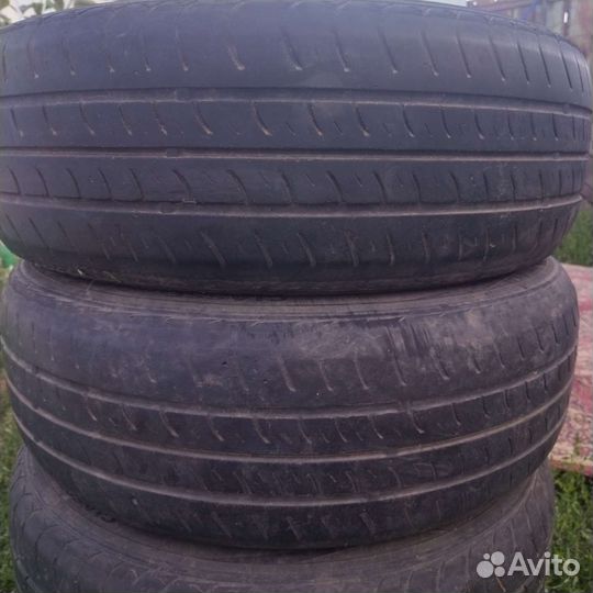 Nexen Classe Premiere 661 15/65 R15