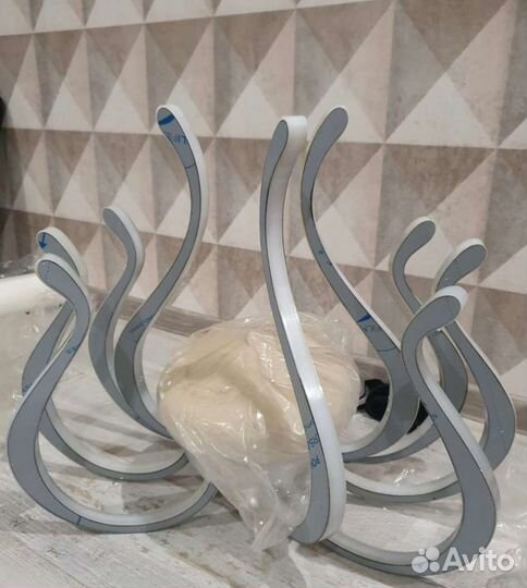 Люстра светодиодная новая