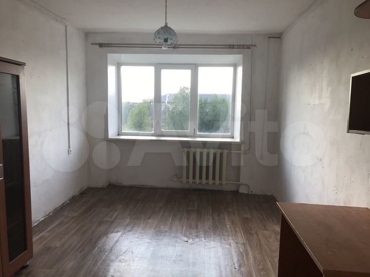 Комната 13 м² в 5-к., 5/5 эт.