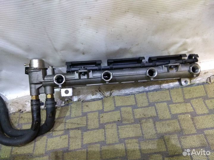 Топливная рампа VW Golf4, 1.4,VAG 036133319B