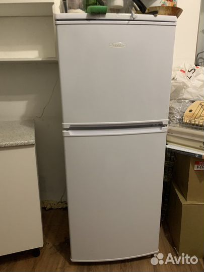 Холодильник бу бирюса