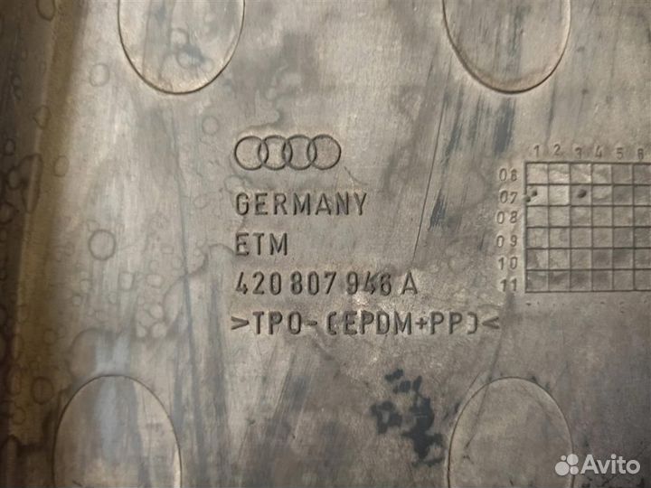 Воздуховод Audi R8 420 4.2 tfsi бензин 2008