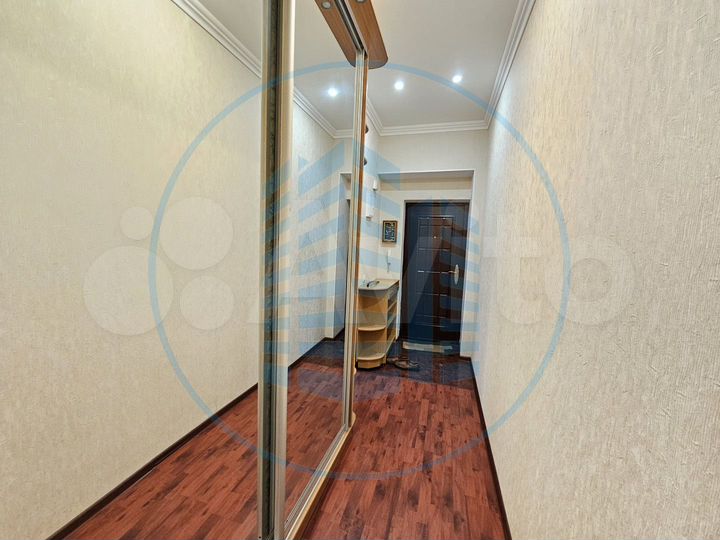 2-к. квартира, 52,9 м², 1/3 эт.