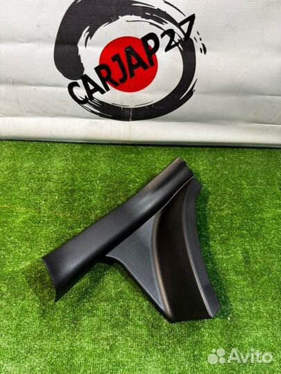 Порожек пластиковый задний правый Suzuki Swift