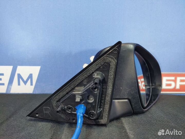 Зеркало правое Camry 50