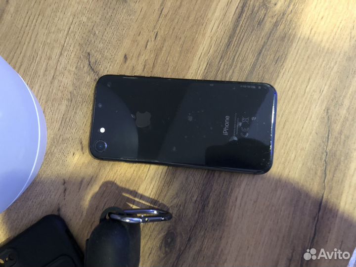 iPhone 8, 64 ГБ