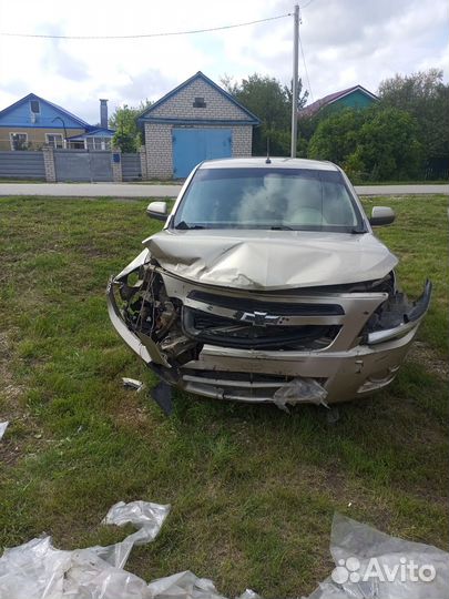 Chevrolet Cobalt 1.5 МТ, 2013, битый, 208 000 км