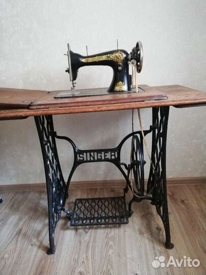 Швейная машина Singer