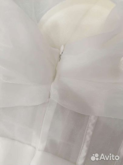 Свадебное платье новое размер 44