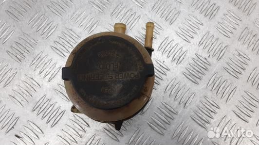 Бачок гу toyota camry V40 (89F03NO01)