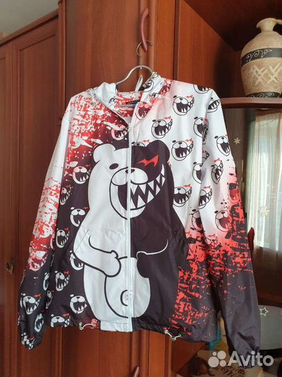 Ветровка, б/у. Одевалась 2 раза