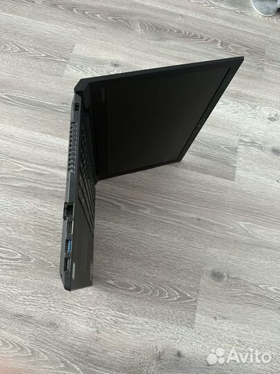 Ультрабук Lenovo Core i3 6006U/128 SSD/Intel HD520