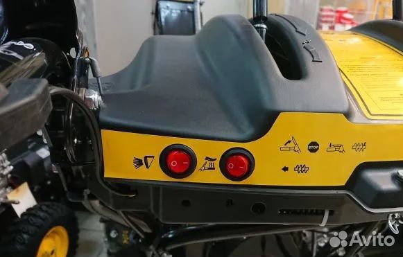 Снегоуборщик 11л.с. захват 70см