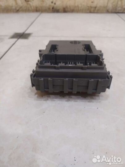 Блок предохронителей в салоне Chevrolet Авео Т250