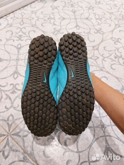 Сороконожки nike Bomba размер39.5-40