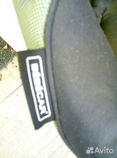 Автомобильное кресло