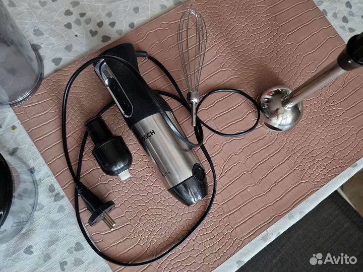 Продам на запчасти блендер Bosch
