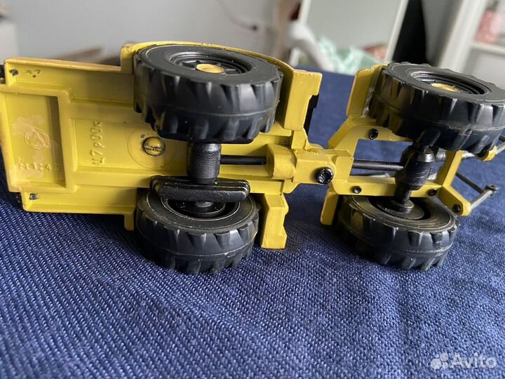 Трактор Кировец