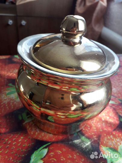 Сахарница, ваза для фруктов и салатики