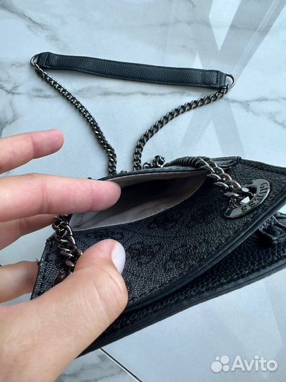 Сумка(чехол) для телефона Guess