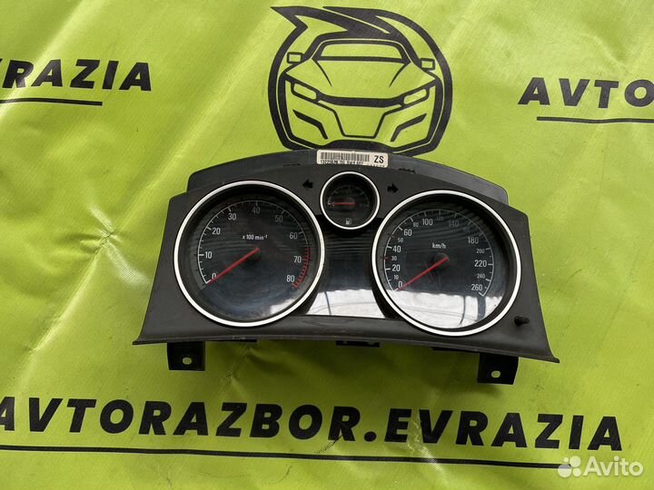 Панель приборов Opel Zafira 13225979