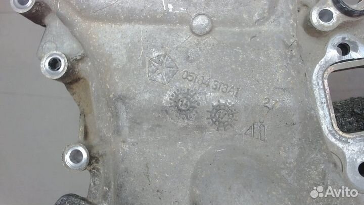 Крышка передняя двс Dodge Charger 2014, 2017