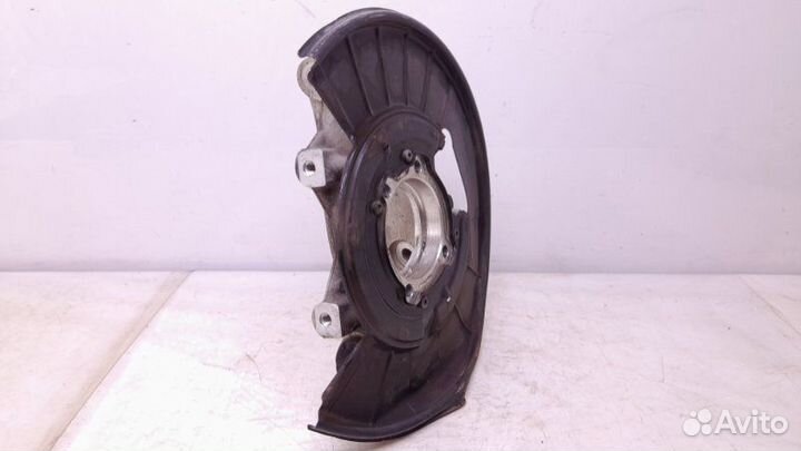 Кулак поворотный задний левый Volkswagen Touareg