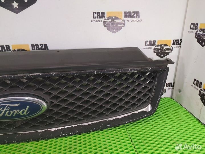 Решетка радиатора Ford C-Max