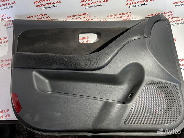 Обшивка двери Hyundai Elantra HD